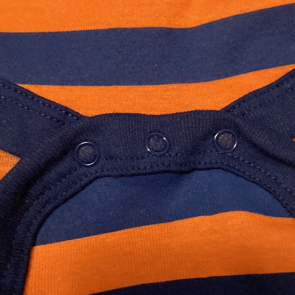 Gerber’s Short sleeve 6-9 navy and orange onesie - Picture 8 of 12